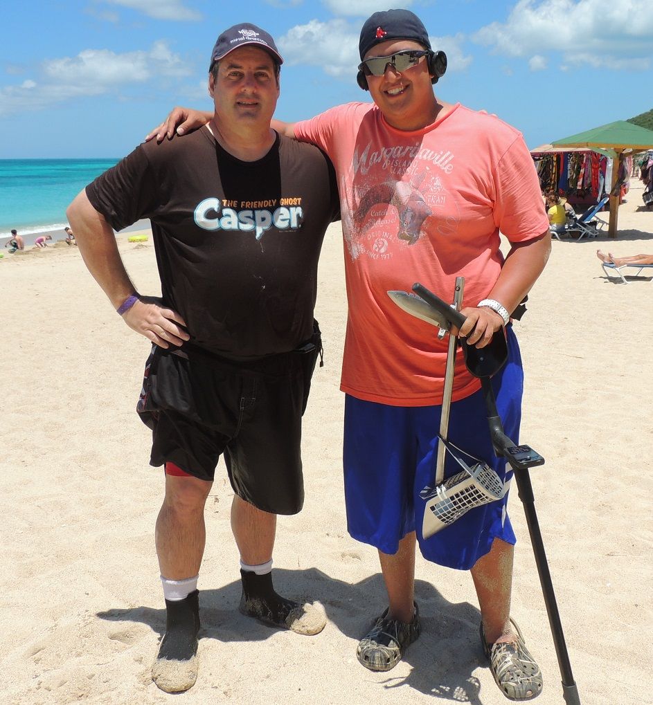 THIS IS GABINO FROM TEXAS & VA.- MET HIM IN ANTIGUA - HE WAS HITTING THE DRY SAND - HE DID NOT HAVE A SCOOP - I LET HIM BORROW MY SPARE