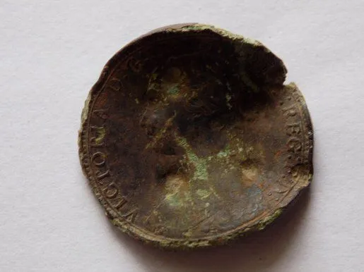 thursday 22/09/16

condition = shocking dings and bent details seem ok 
1862 half penny