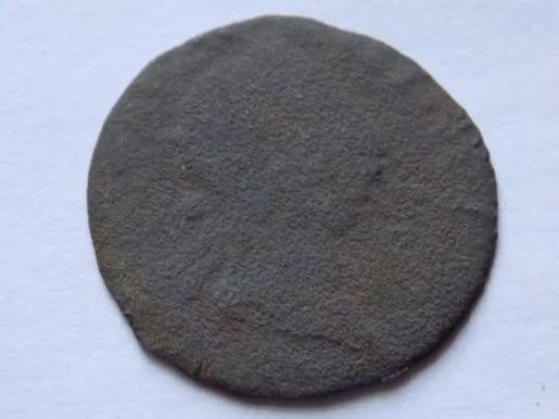 thursday 22/09/16

condition = thin and worn very few details
irish coin circa 1800s