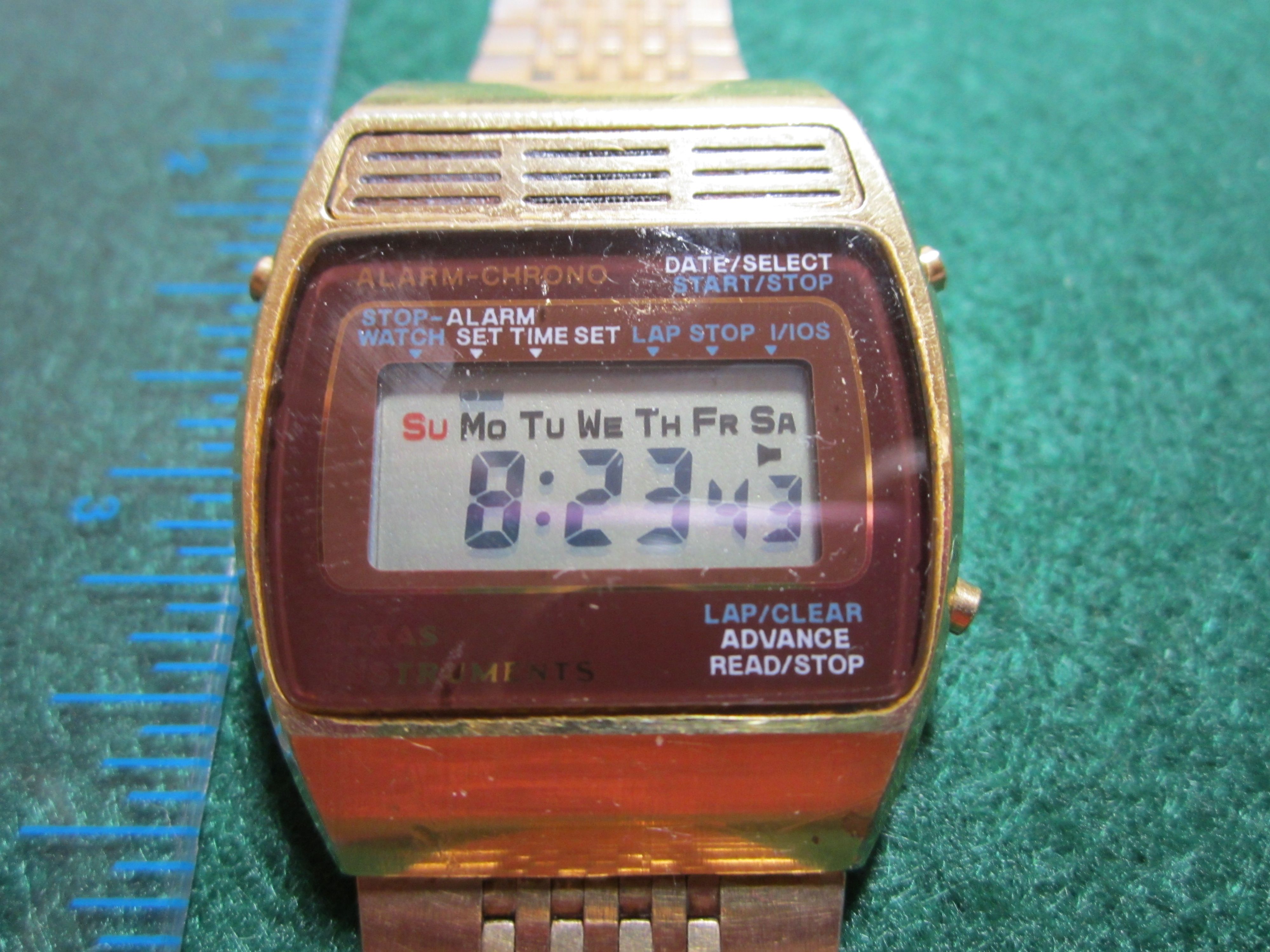 TI Digital watch 1976. TI made the first digital watch. This one was made around 1976 and works fine after putting a batter. I love wearing this watch