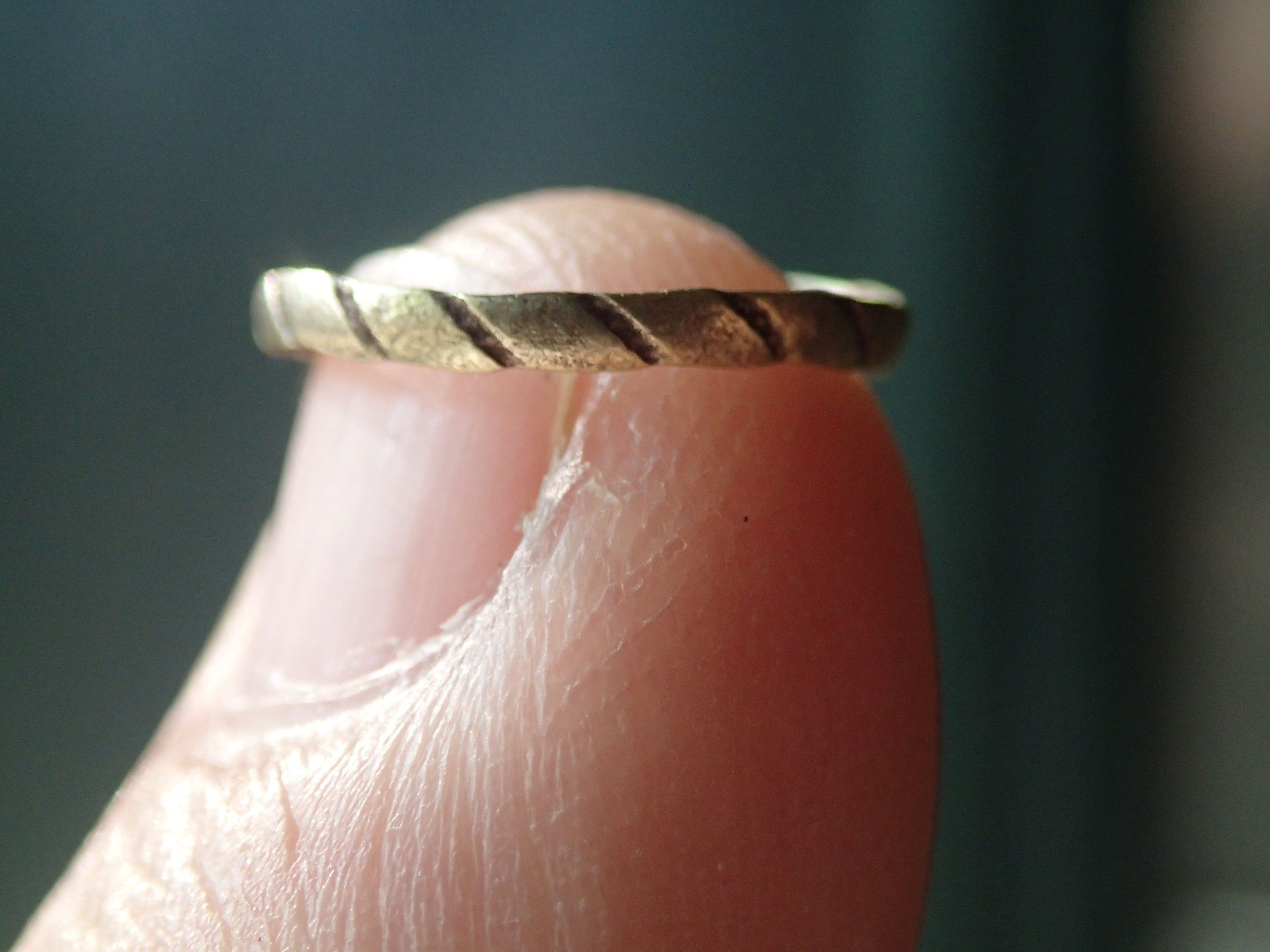 Tiny gold ring