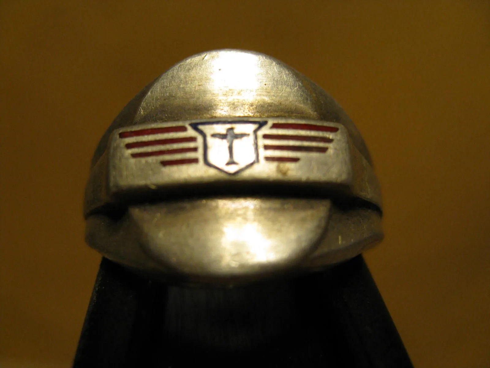 WW2 Ring? - I think this is a pilots ring.