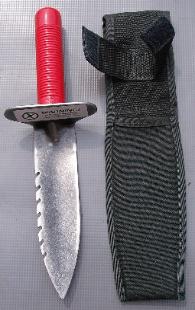 LESHEHANDDIGGER2-195x310.jpg