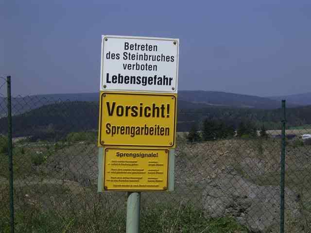 24Apr11QSign.jpg