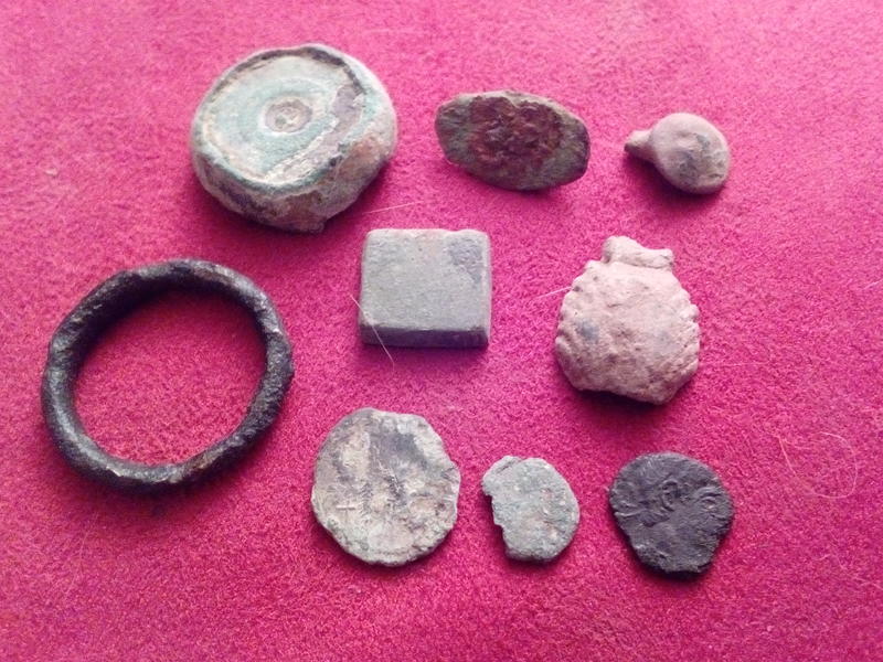 24098896uf.jpg