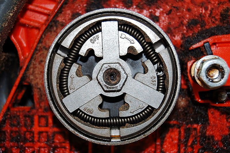 800px-CentrifugalClutch.jpg