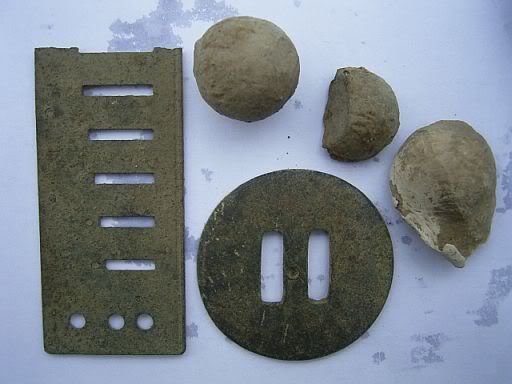 8Dec07relics.jpg