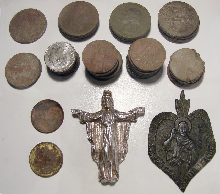 SILVERSACREDHEARTPENDANTWEB.jpg