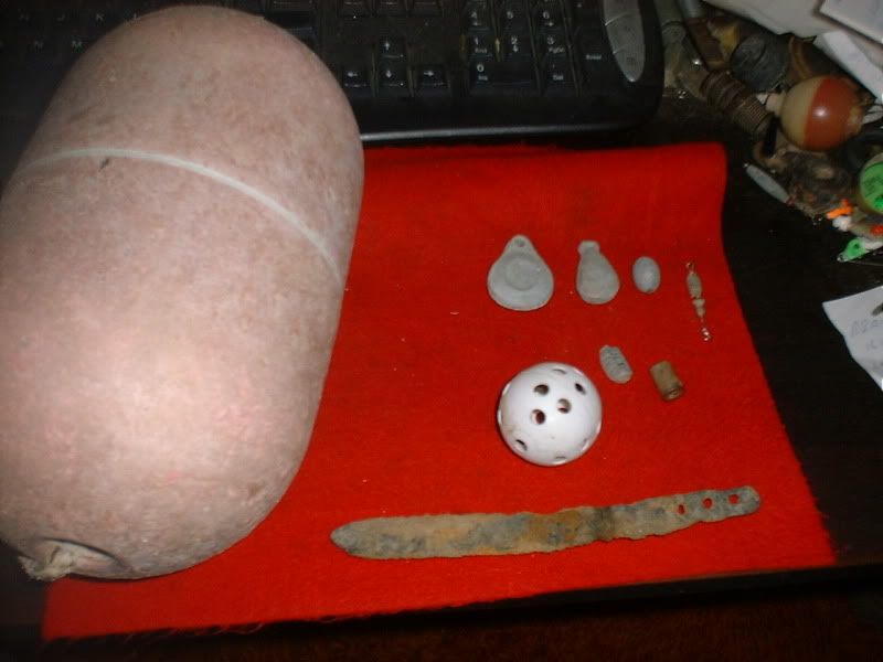 4211beachfindsknife.jpg