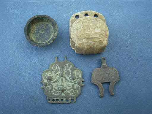 1Jun08relics.jpg