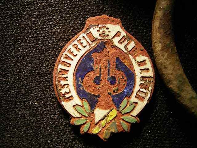 30Dec09Pin.jpg
