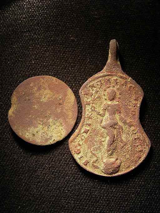 16Nov07coinmedO.jpg