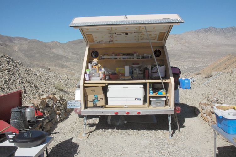 desert_camp_002.jpg