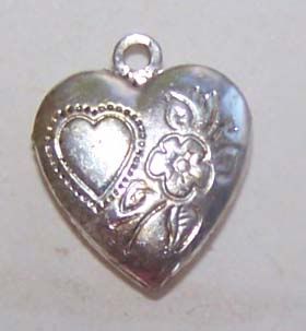 locket0218102.jpg