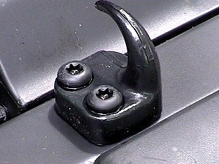 tow_hook_front_02.jpg