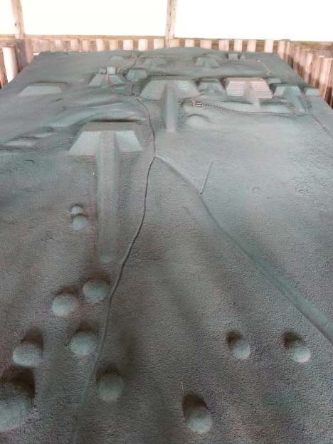 Model-of-the-Cochasqui-archaeological-site.jpg
