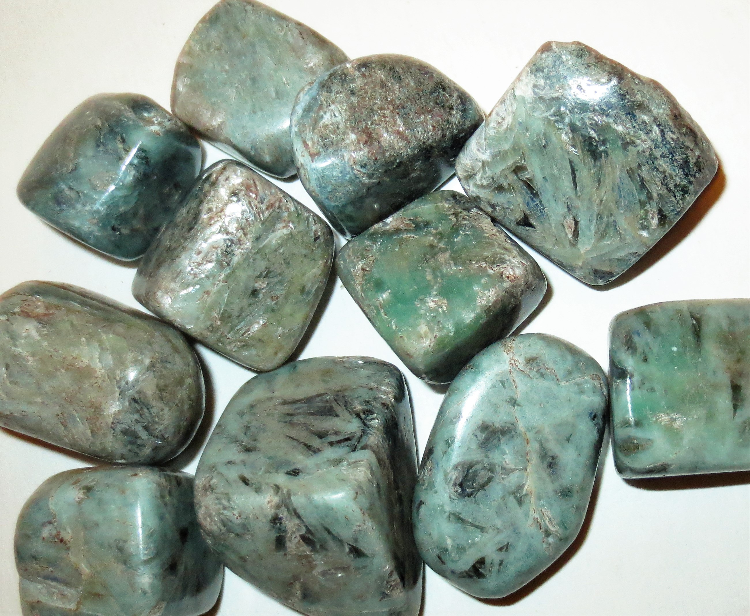 Green-kyanite-magical-omaha.jpg